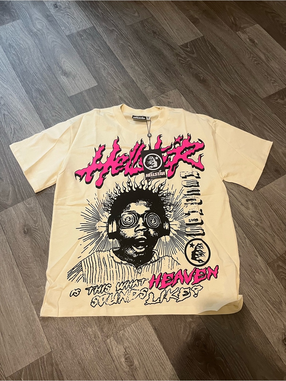 Helistar Men’s Cream Short-Sleeve Graphic Tee with Pink & Black Print